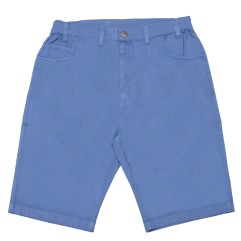 Pantaloni trei sferturi bleu, croiala clasica