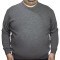 Pulover barbatesc gri inchis cu imprimeu la baza gatului